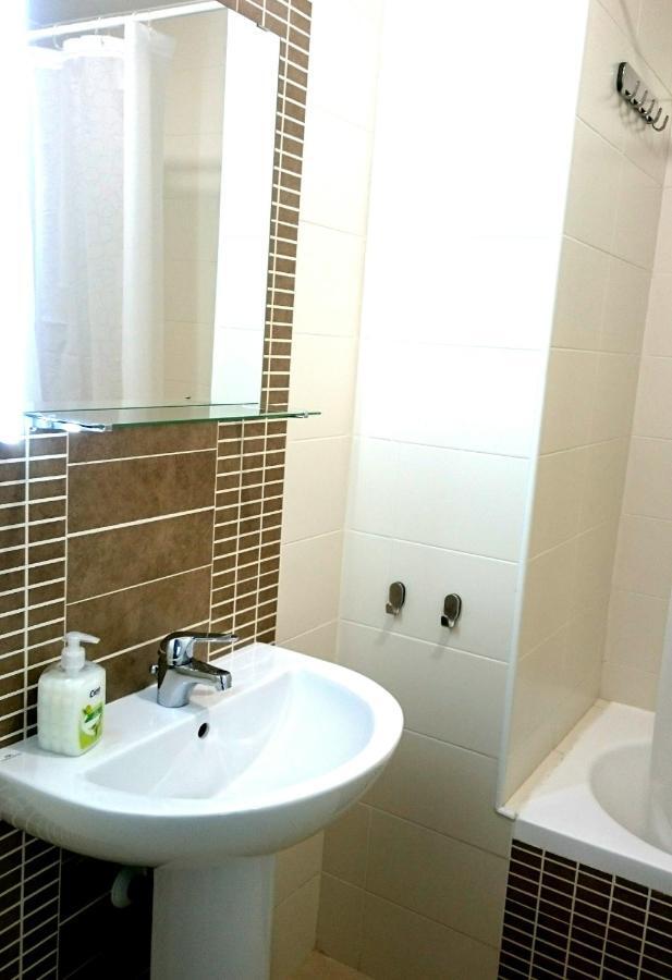 Apartamento De Dos Dormitorios Junto A Mojacar Playa Garrucha Eksteriør billede